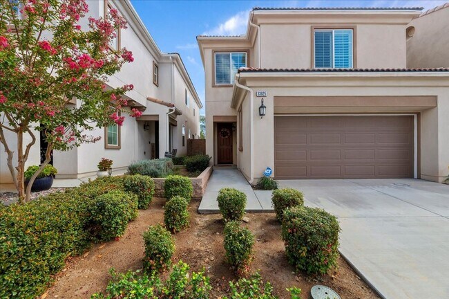 Foto del edificio - For Rent in Chapman Heights – Cedar Glen C...