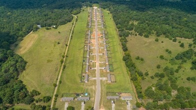 Building Photo - 15711 Country Way