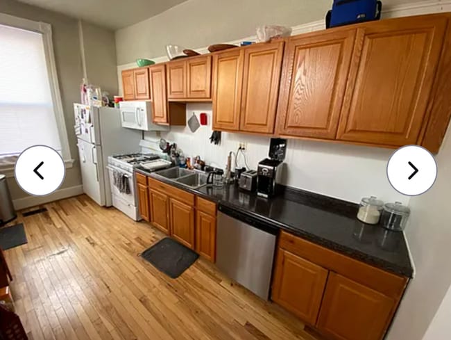 Building Photo - 2390/2392 Wheeler