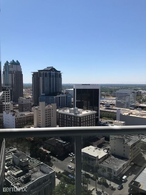 Foto del edificio - 1 br, 1 bath  - 110 N Magnolia Ave