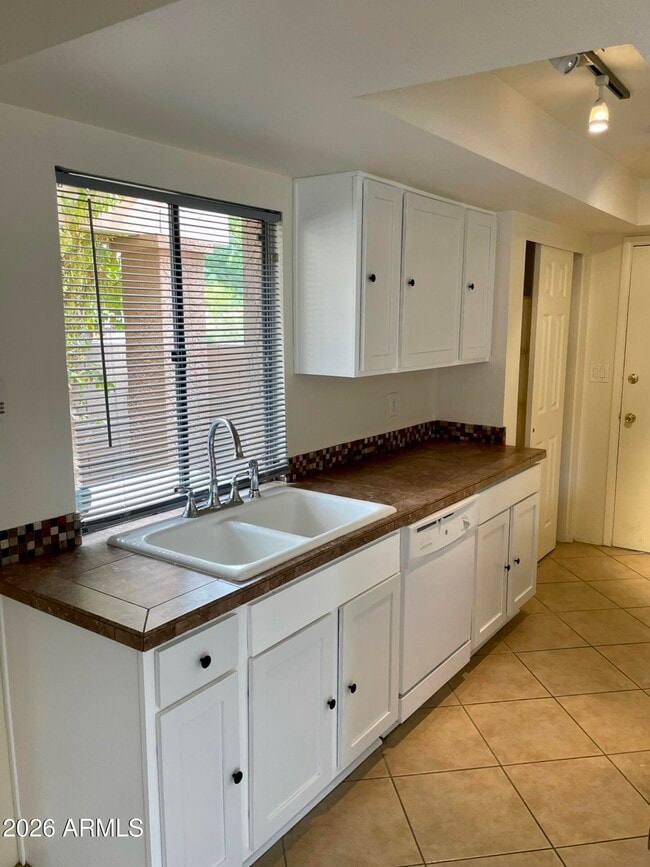 Foto del edificio - 10431 North 11th St