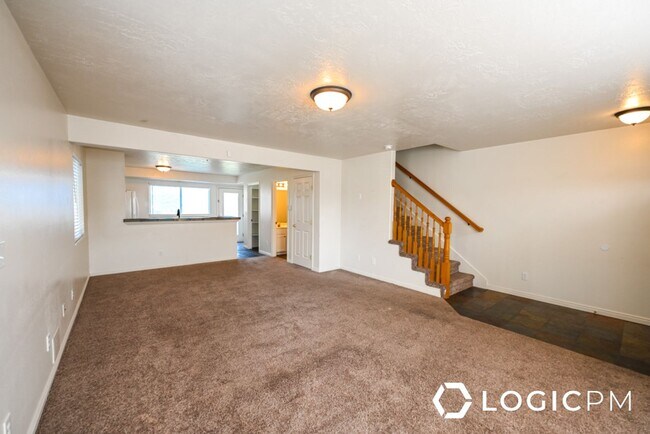 Foto del edificio - 1743 S 750 E St