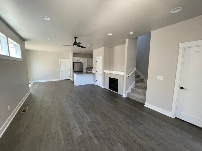 Living/Dining - 4593 SW 36th St