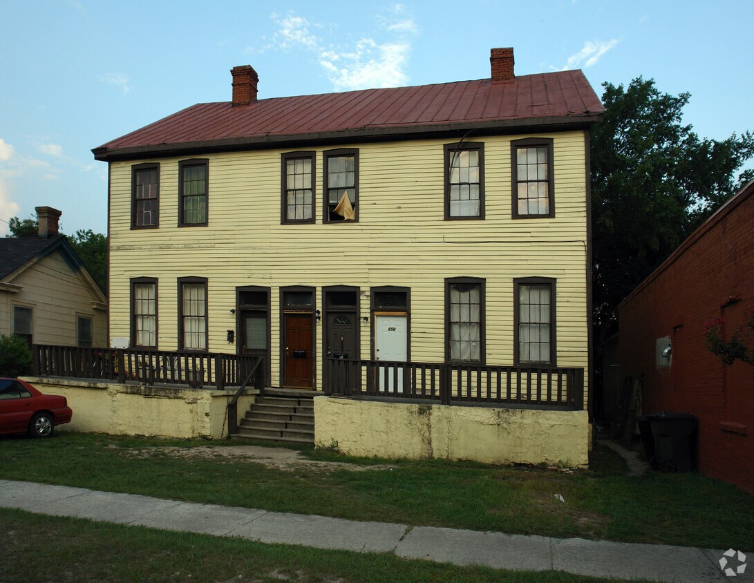 Foto del edificio - 644 Crawford Ave
