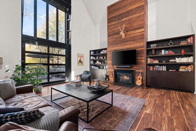 Foto del edificio - 650 Wallace St