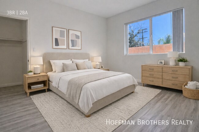 Foto del edificio - 6829 Simpson Ave