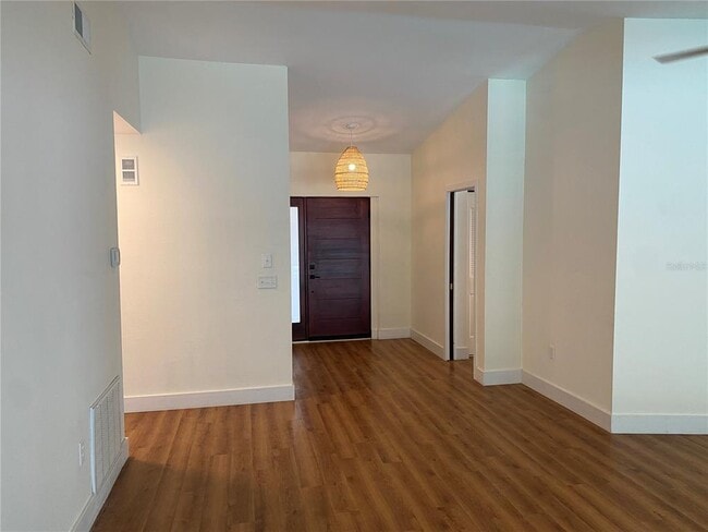 Main Entrance - 328 N Bay Hills Blvd