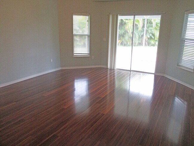 Foto del edificio - 935 Southlakes Way SW