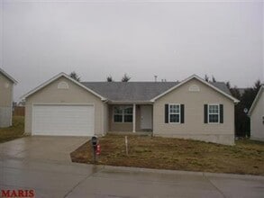 Building Photo - 2311 Garden Ln