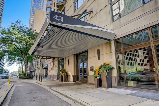 Building Photo - 401 E Ontario St