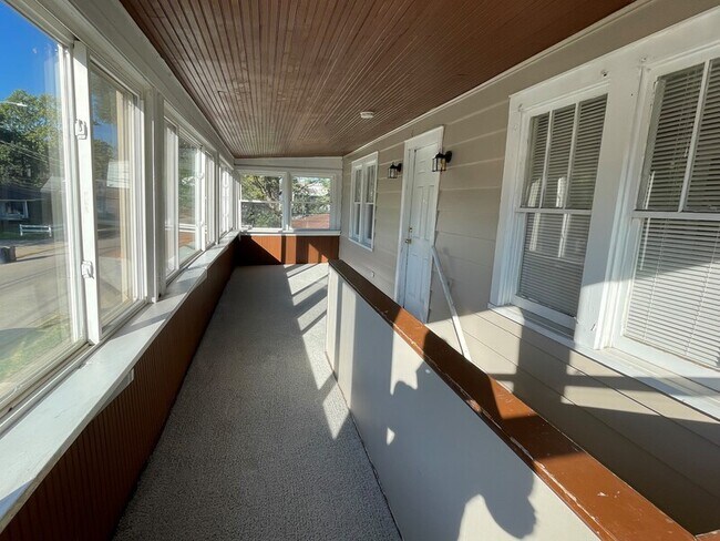 Foto del edificio - 718 Parkway Ave