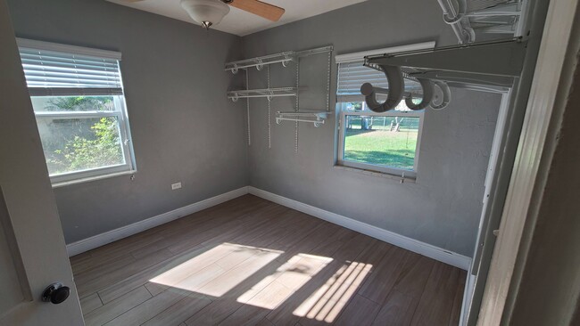 Foto del edificio - 608 SE 30th Ave