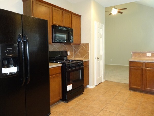 Building Photo - 1714 Chestnut Glen Ct