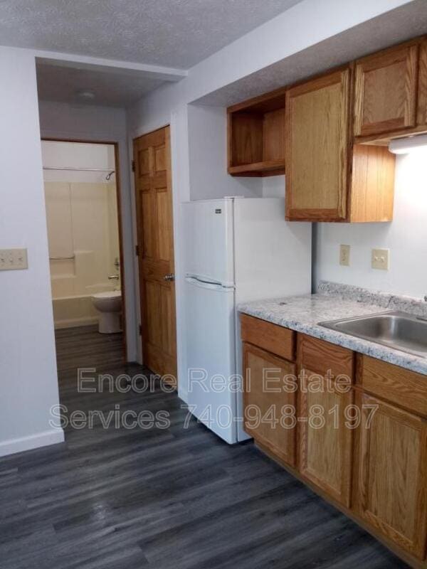 Foto del edificio - 1236 Green Valley Dr