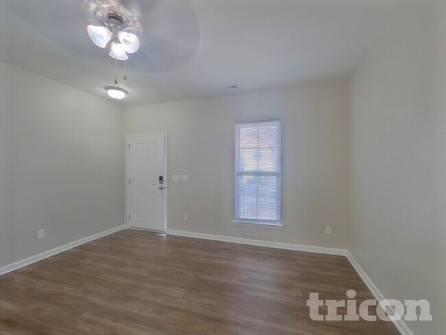 Foto del edificio - 120 E Decatur Ave