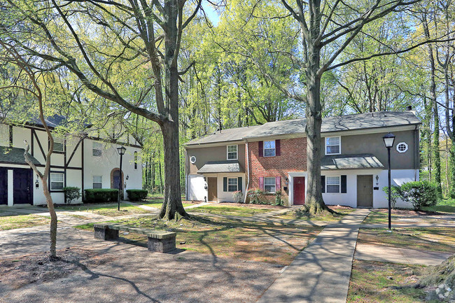 Townhouses - Fox Hill Village