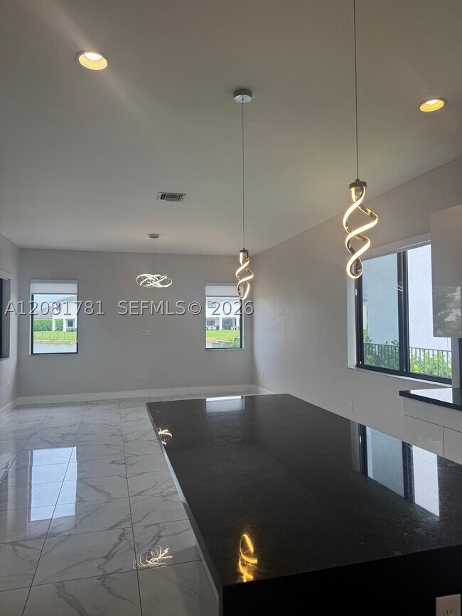 Foto del edificio - 4261 SW 178th Ave