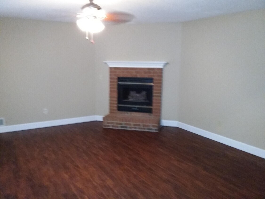 Primary Photo - 265 Highland Park Dr