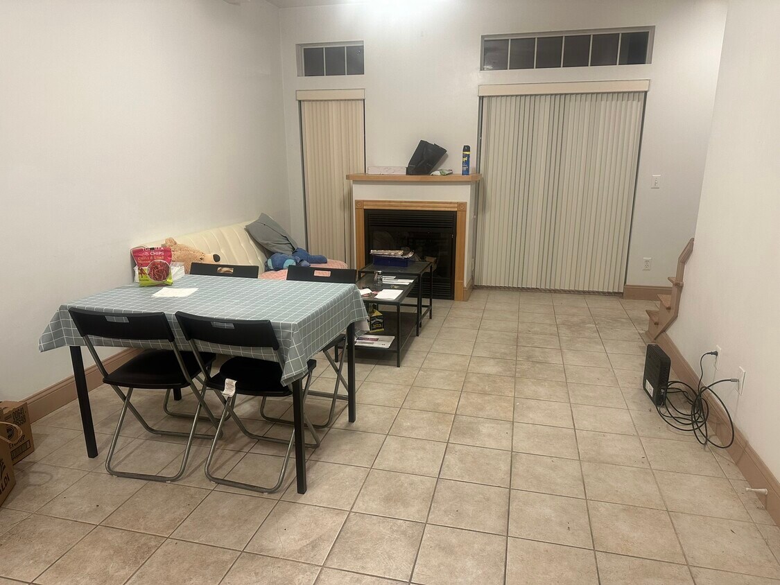 Foto principal - 503 Summerhill Dr