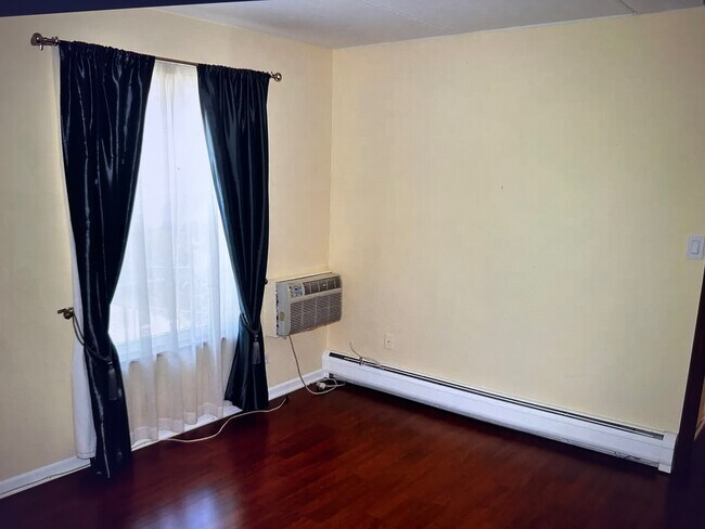 Foto del edificio - 5125 Blodgett Ave