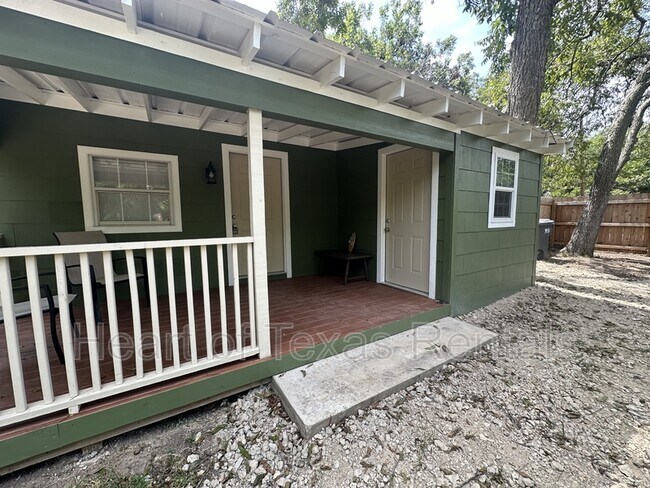 Foto del edificio - 1821 Live Oak Ave