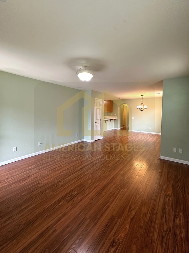 Building Photo - 3037 Buckthorn Ln