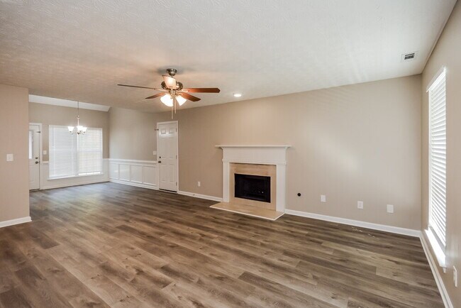 Building Photo - 9295 Tara Dr SW