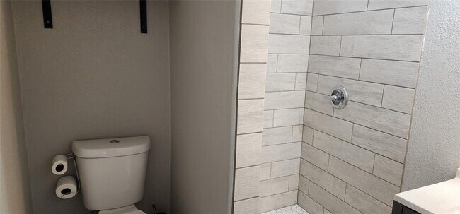 Foto del edificio - 5019 Avenue Q