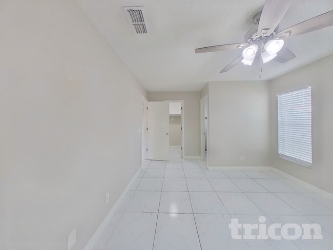 Building Photo - 2550 Mill Run Blvd