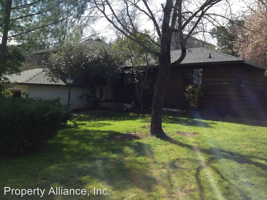 Foto principal - 3 br, 2 bath House - 3381 Mesa Verdes Drive