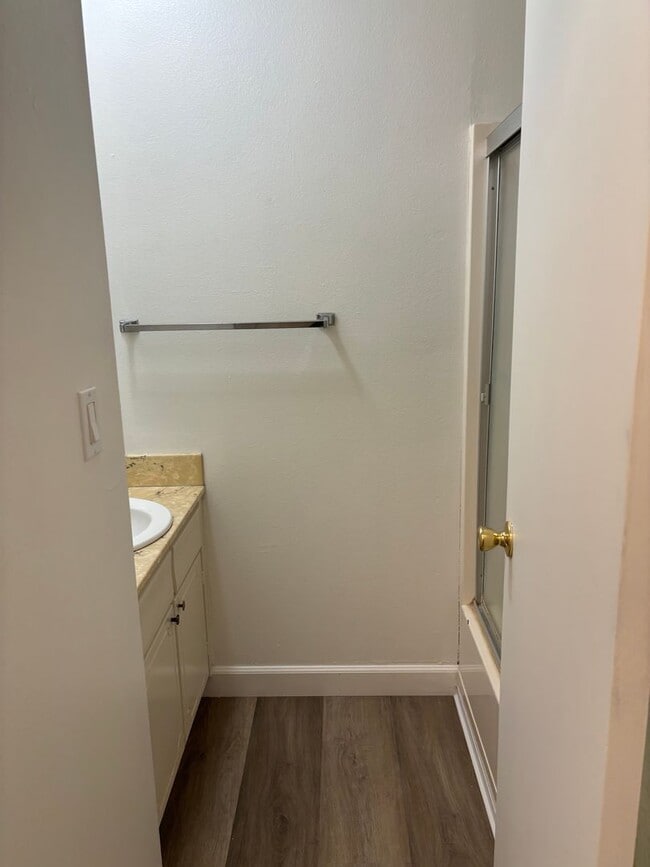 Foto del edificio - 2035 Mount Olive Dr