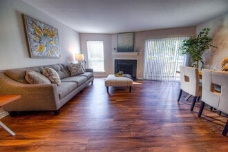 Building Photo - Hampton Point