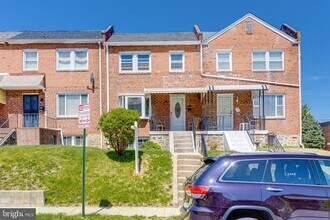 Building Photo - 42 N Kossuth St