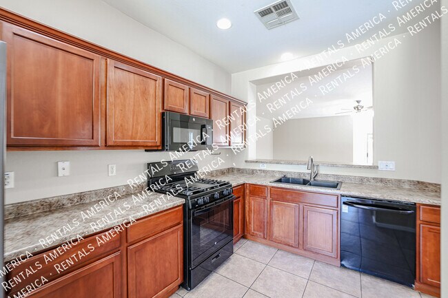 Foto del edificio - Great 3 bedroom / 2 bath home.. clean and ...