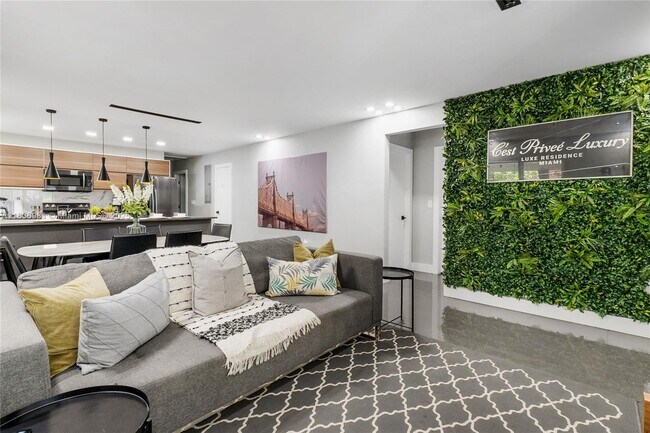 Foto del edificio - 5530 NW 5th Ave