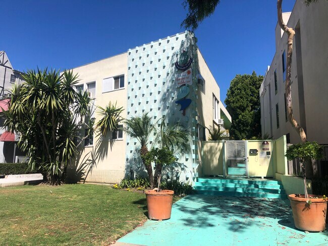 Foto del edificio - 432 S Barrington Ave