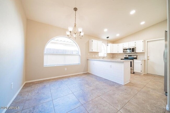 Foto del edificio - 8909 W Davis Rd