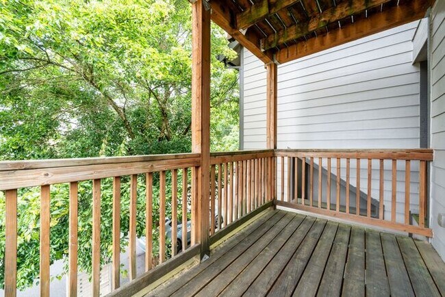 Foto del edificio - 2 Bedroom Home with Washer and Dryer hookups!