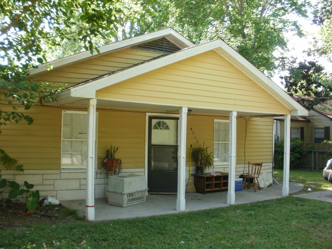 7013 Church Ln, Hitchcock, TX 77563 Apartments in Hitchcock, TX