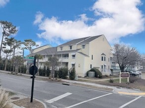 Building Photo - 1100 Possum Trot Rd