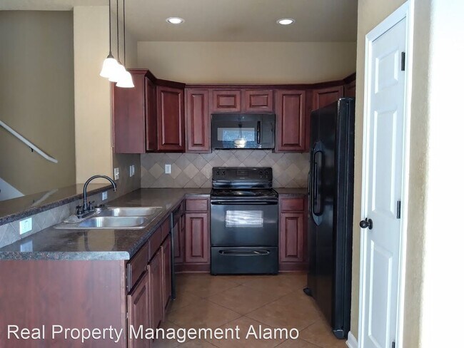 Building Photo - 3 br, 2.5 bath House - 7418 Moss Brook #102