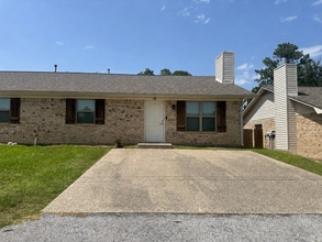 Building Photo - 8320 Cambridge Rd