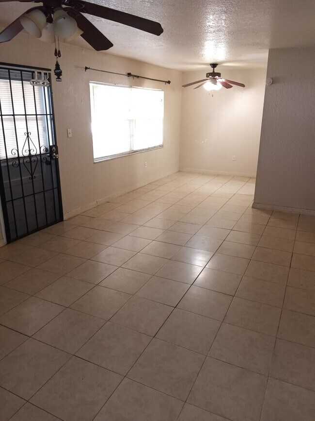 Photo - 2/2 in Central Orlando! Apartment