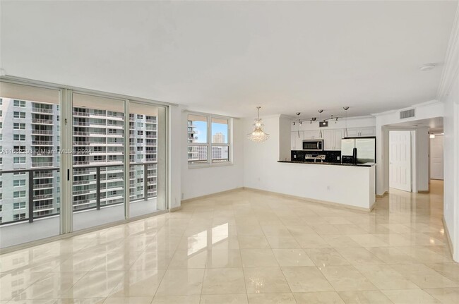 Foto del edificio - 1155 Brickell Bay Dr