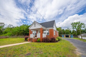Building Photo - 2010 Platt Springs Rd