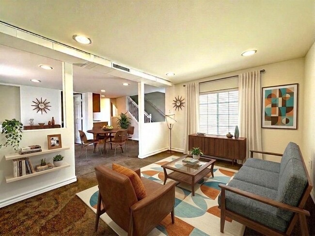 Building Photo - 3024 E 12th St