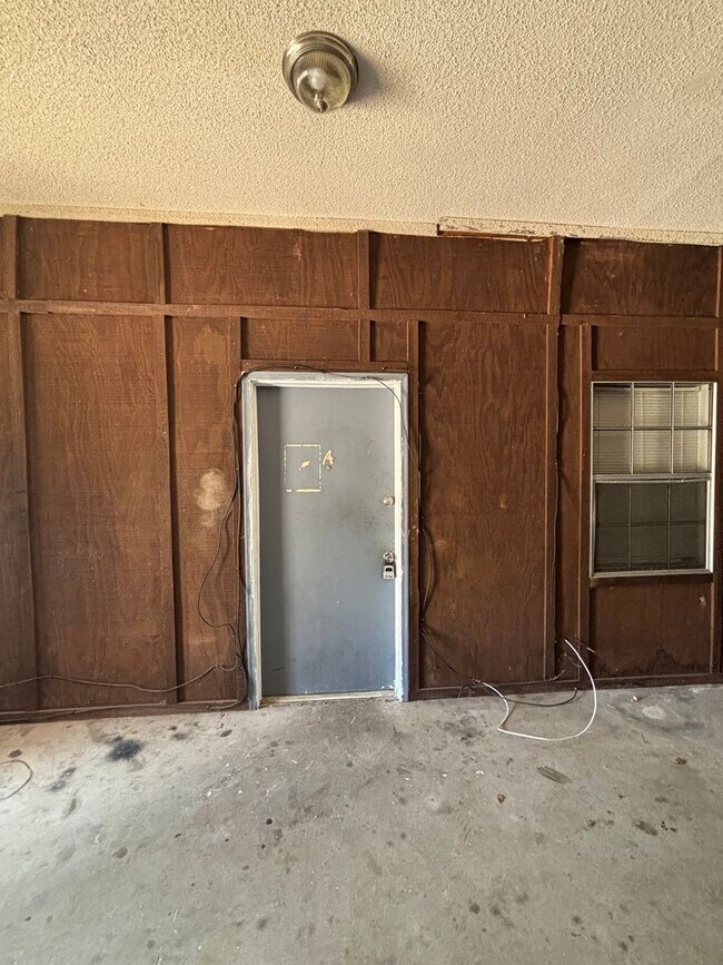 Foto del edificio - 929 Live Oak Dr