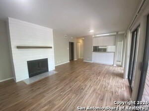 Building Photo - 8642 Fredericksburg Rd