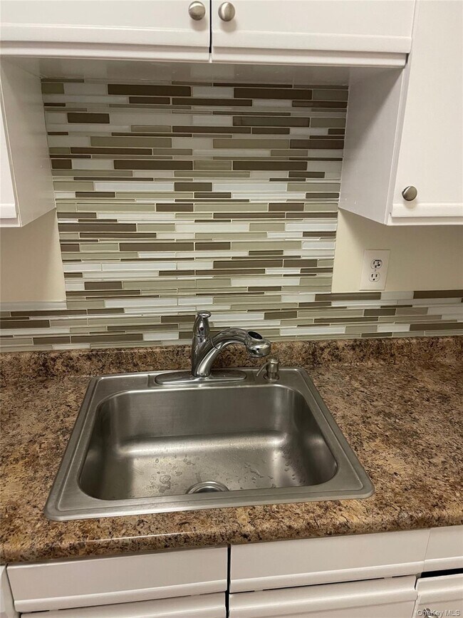 Foto del edificio - 110 Town Hill Condominium