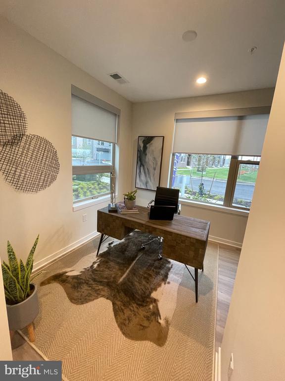 Building Photo - 3016 Evergreen Walk